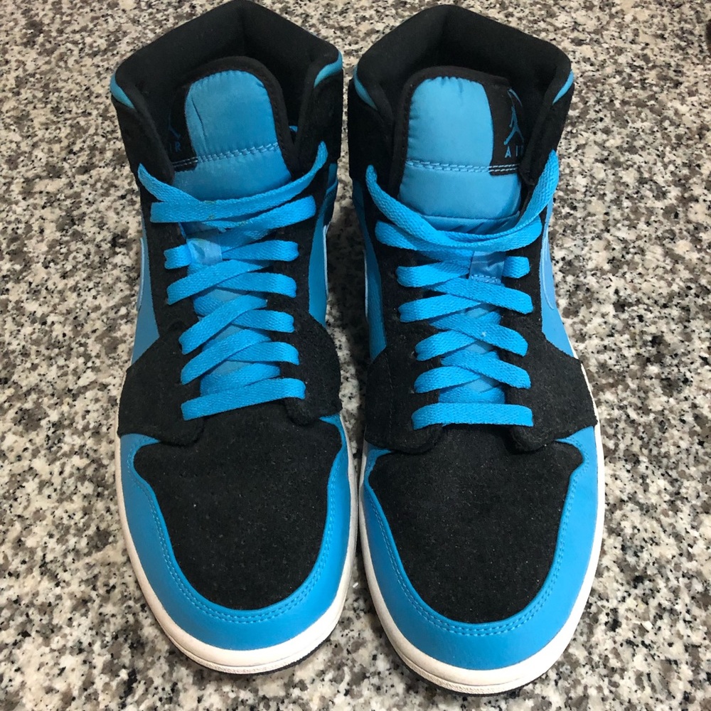 Never worn baby blue AF1’s Air Force ones high